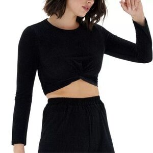 NWT SIZE MEDIUM MINKPINK Black Crop Top